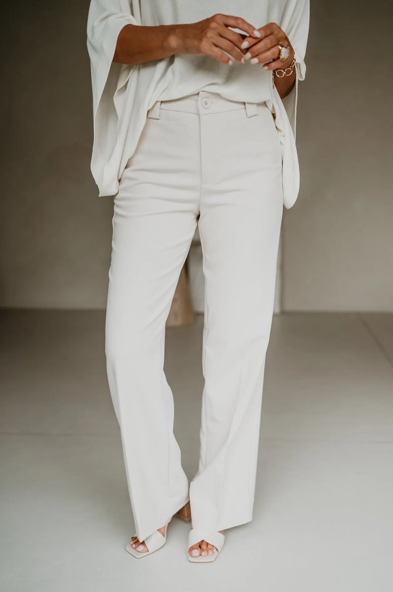 Arieta trousers I Beige