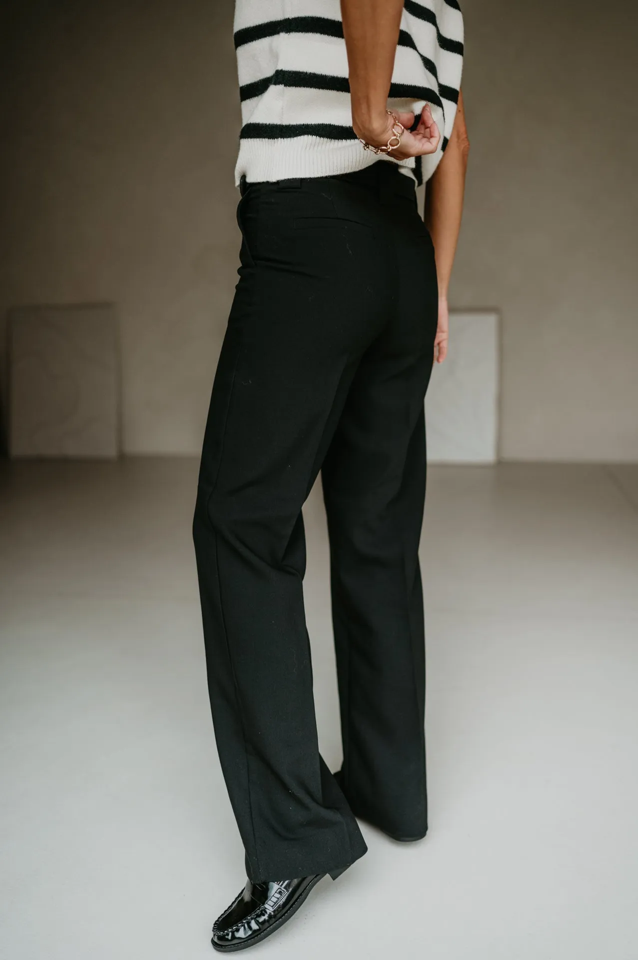 Arieta trousers I Black