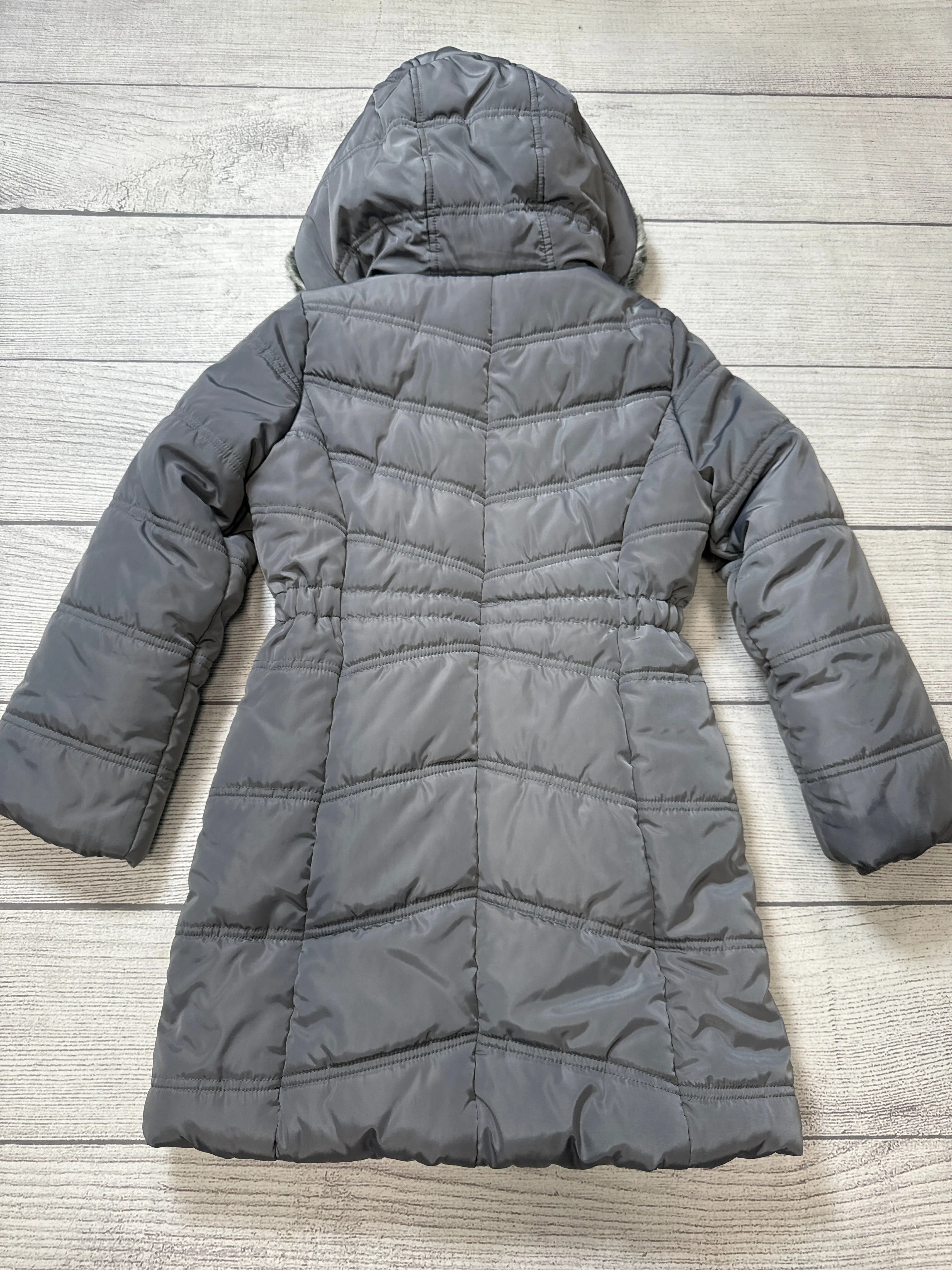 Coat Puffer & Quilted By Calvin Klein In Grey, Size: M