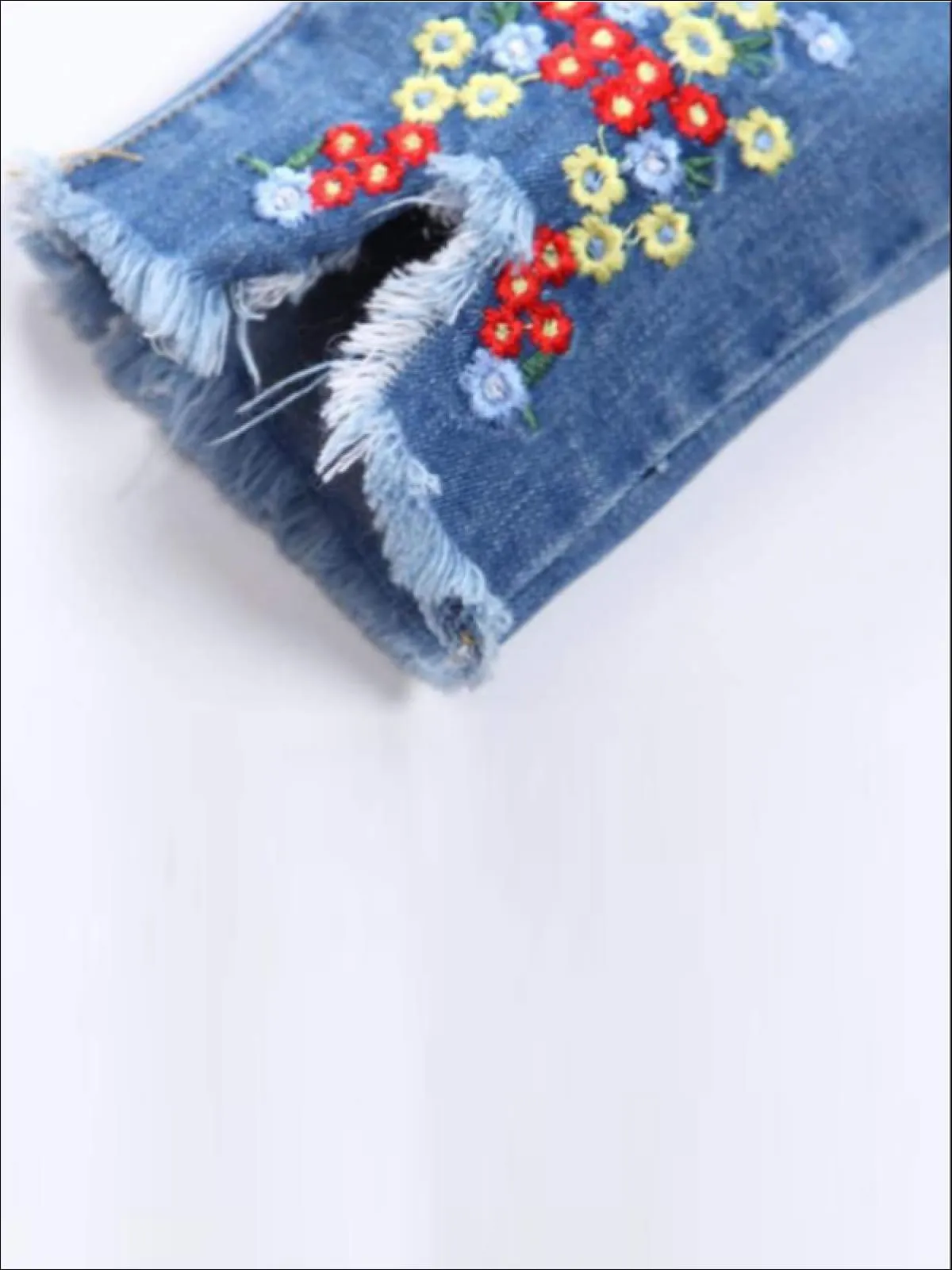 Floral Embroidered Frayed Jeans