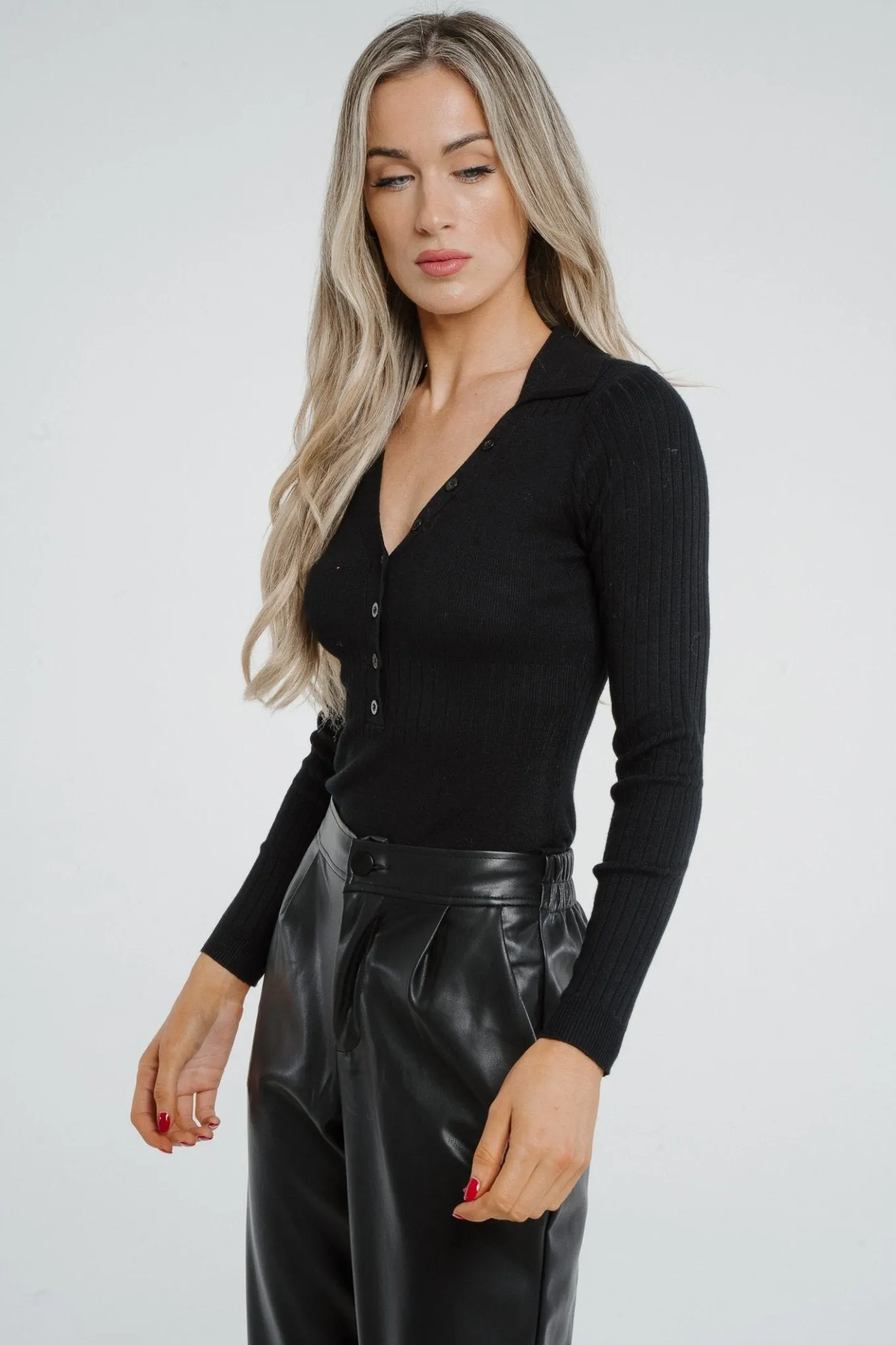 Holly Button Detail Bodysuit In Black