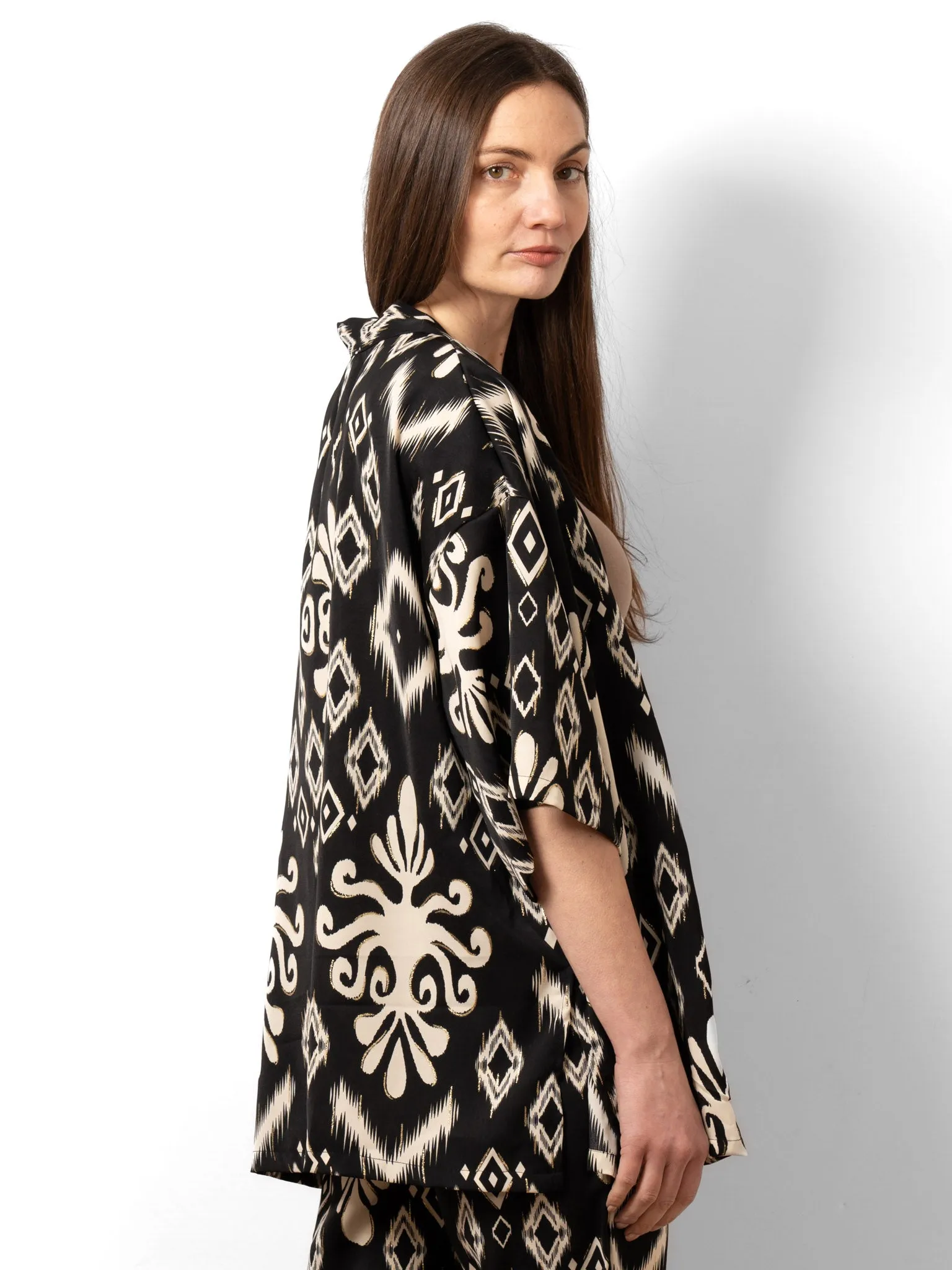 Joelle Lightweight Short Kimono - Black, Ikat