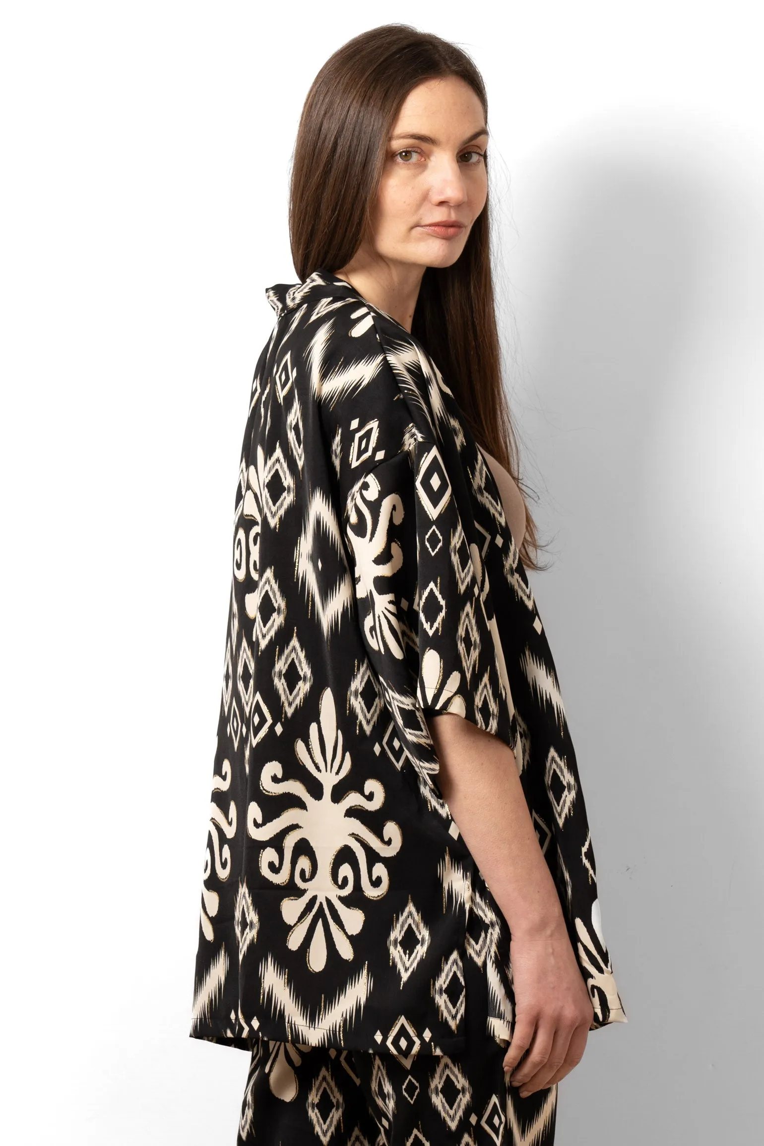 Joelle Lightweight Short Kimono - Black, Ikat