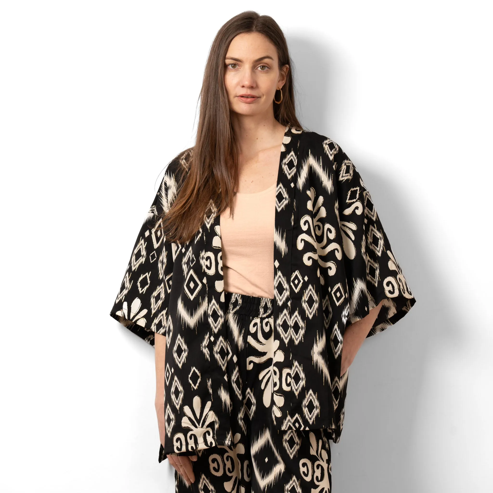 Joelle Lightweight Short Kimono - Black, Ikat