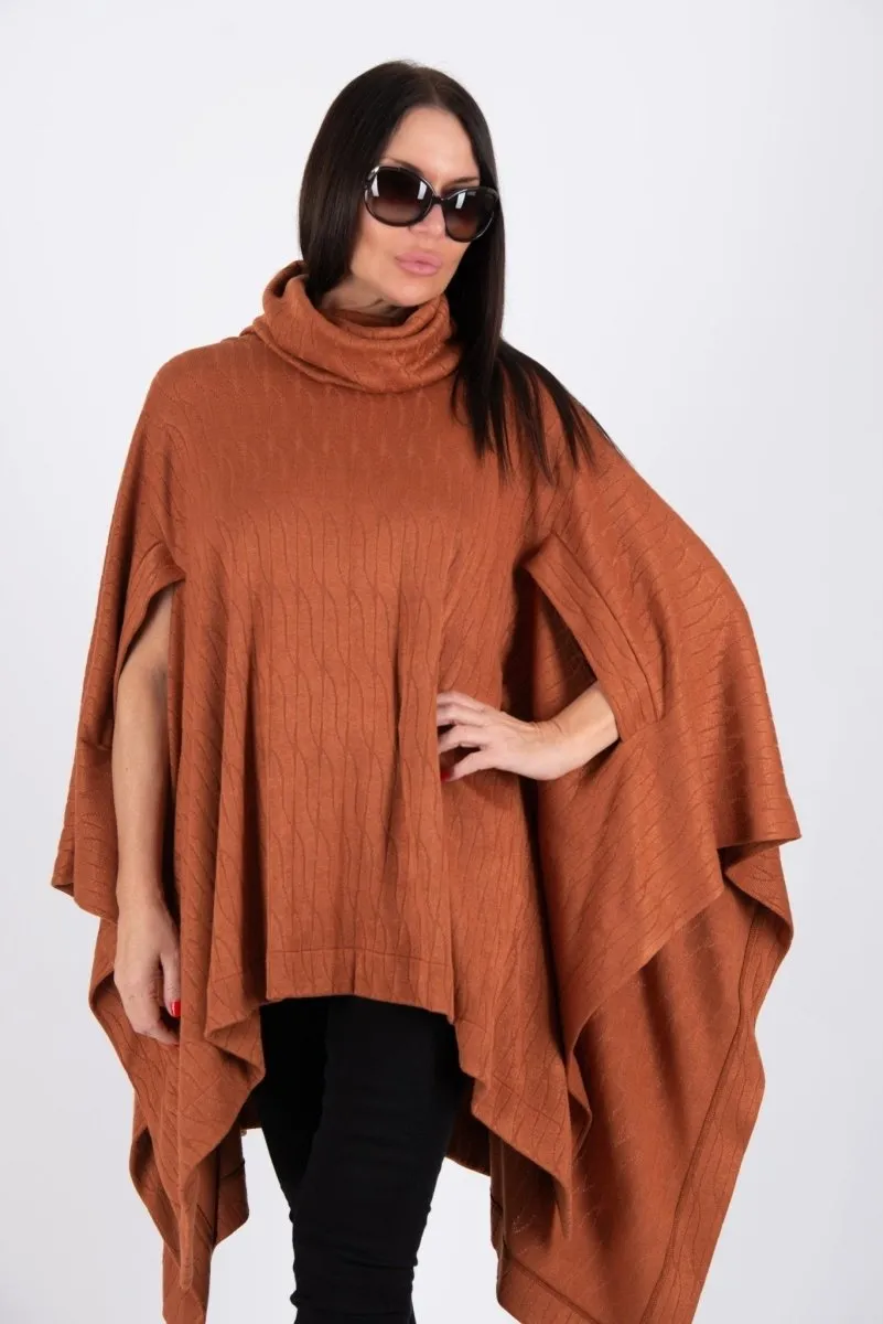 Knitted Poncho EVA