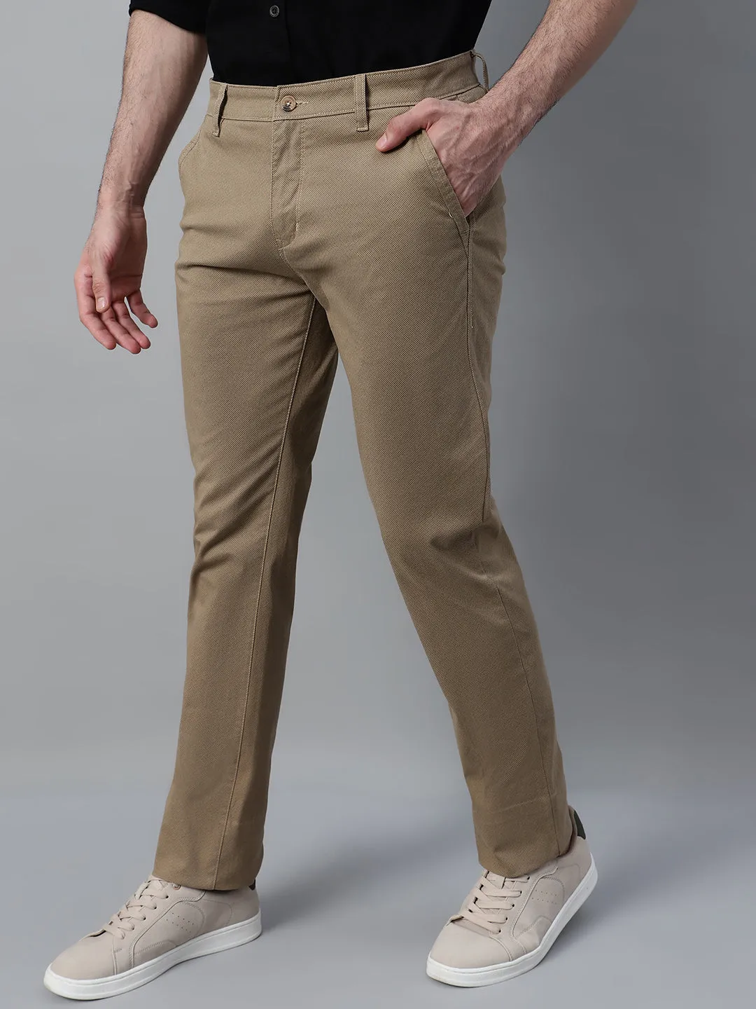 Men's Khaki Self Design Non-Pleated Casual Trouser