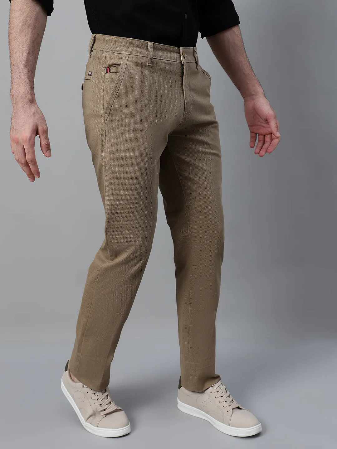 Men's Khaki Self Design Non-Pleated Casual Trouser