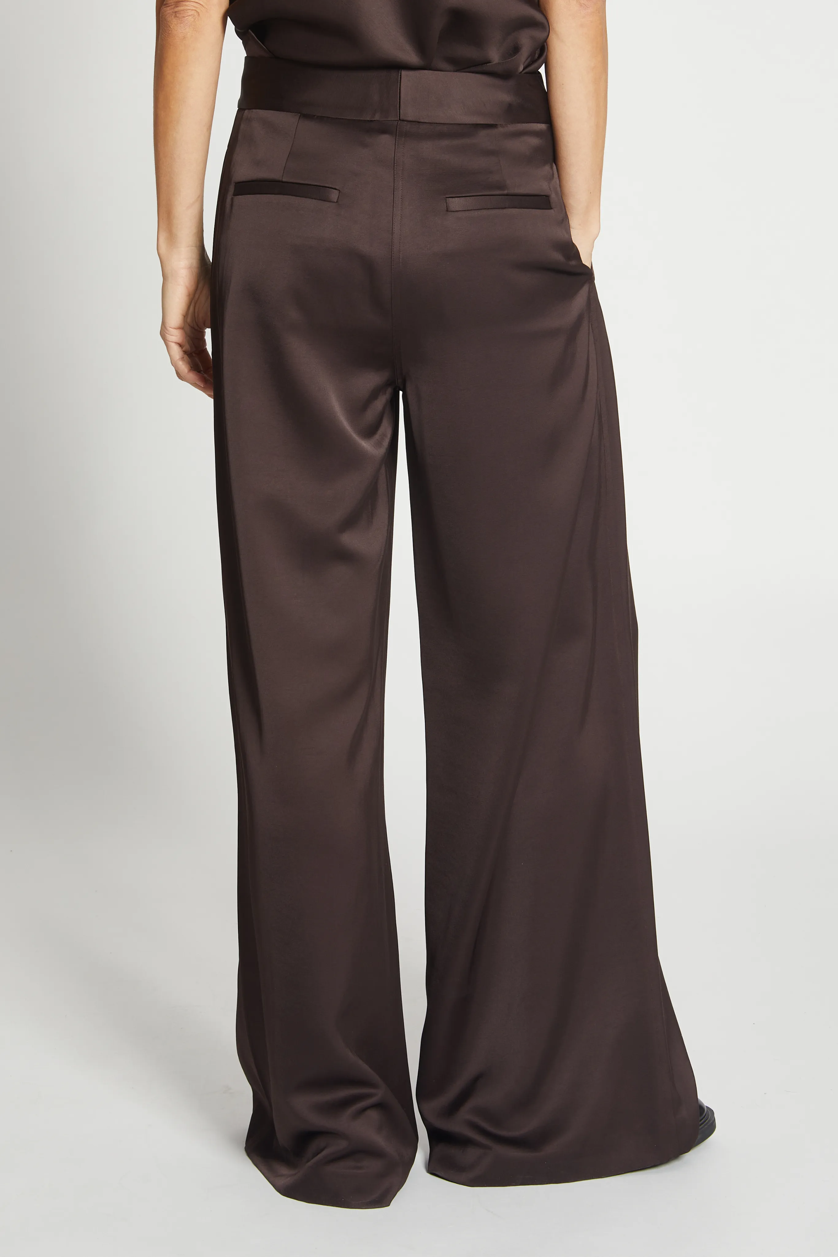 Saint Art New York - Never Mid-Waisted Wide Leg Pant in Chestnut