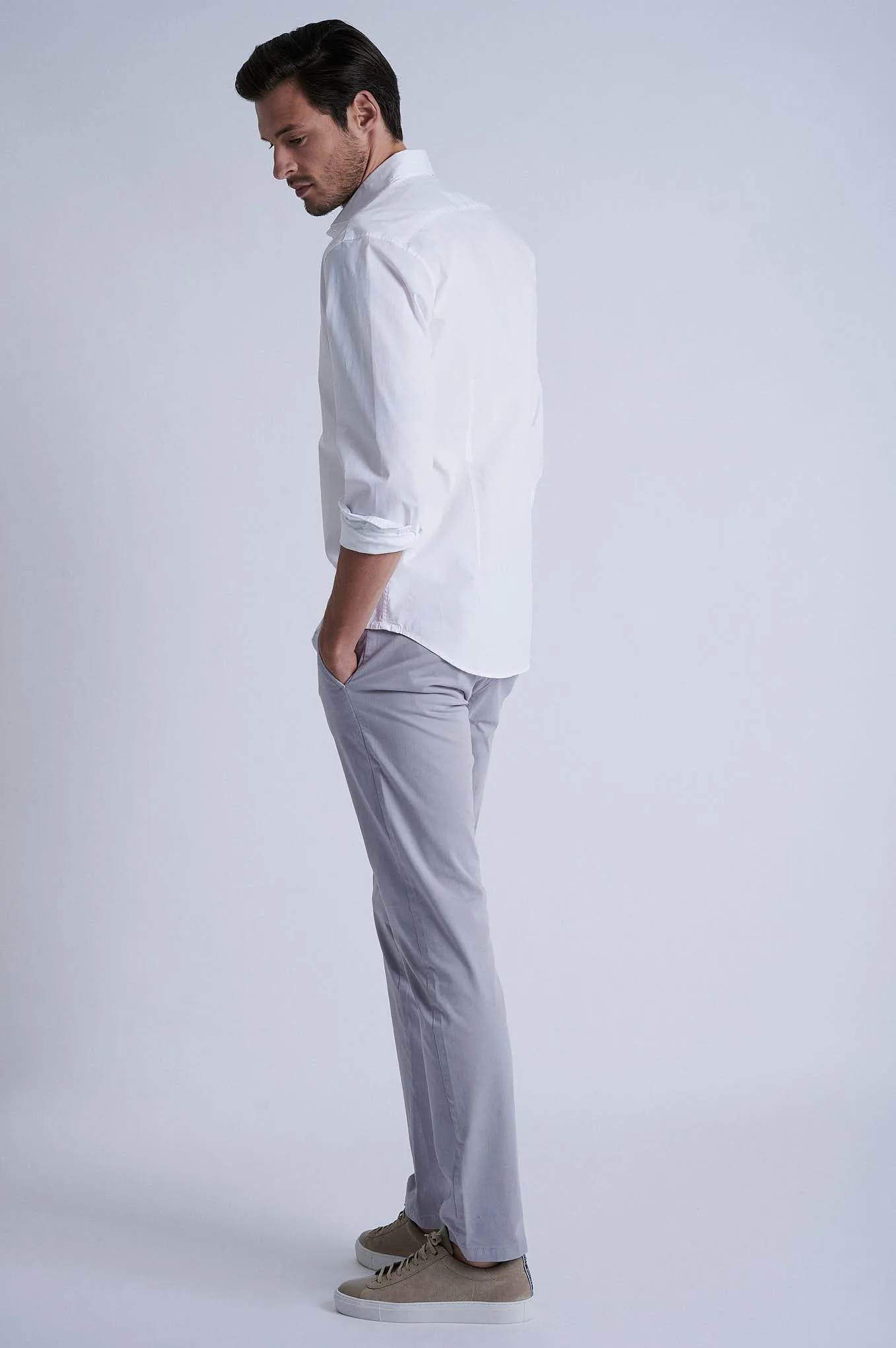 Slim fit garment dye chino in Cotton Elastane