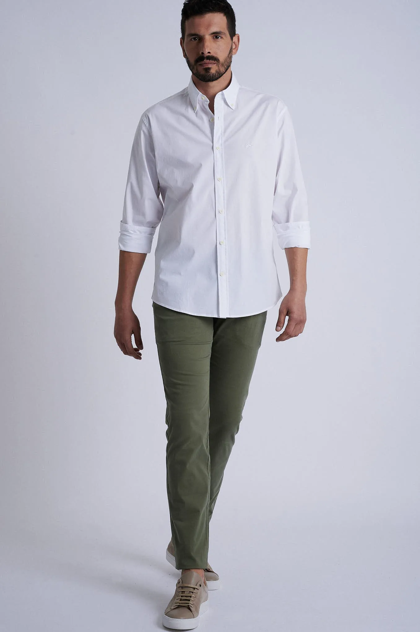 Slim fit garment dye chino in Cotton Elastane