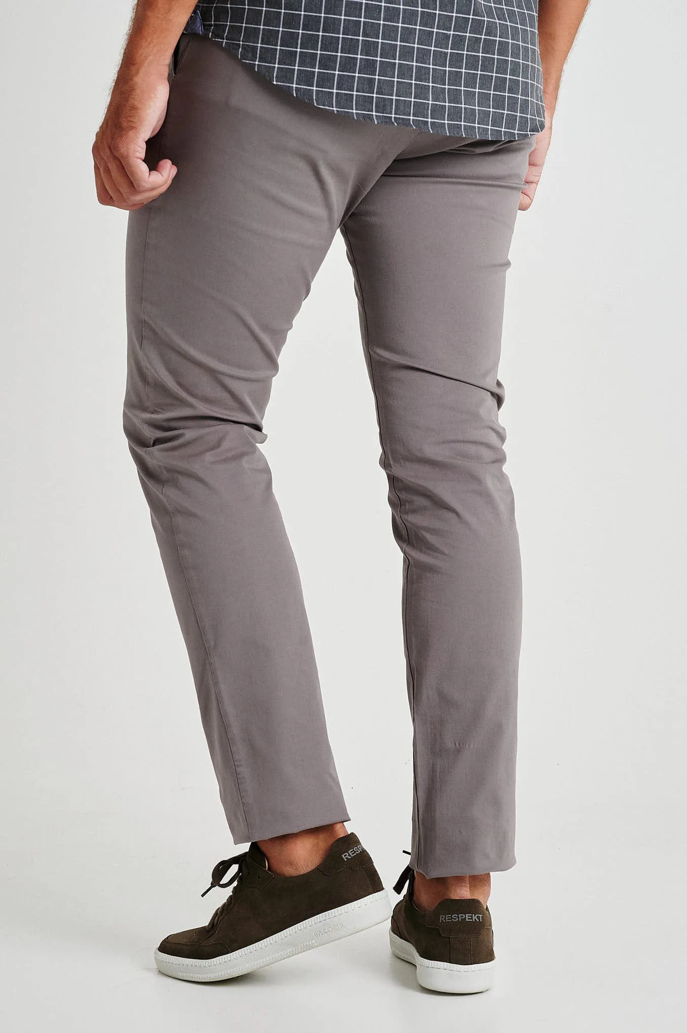 Slim fit plain organic cotton chino trousers