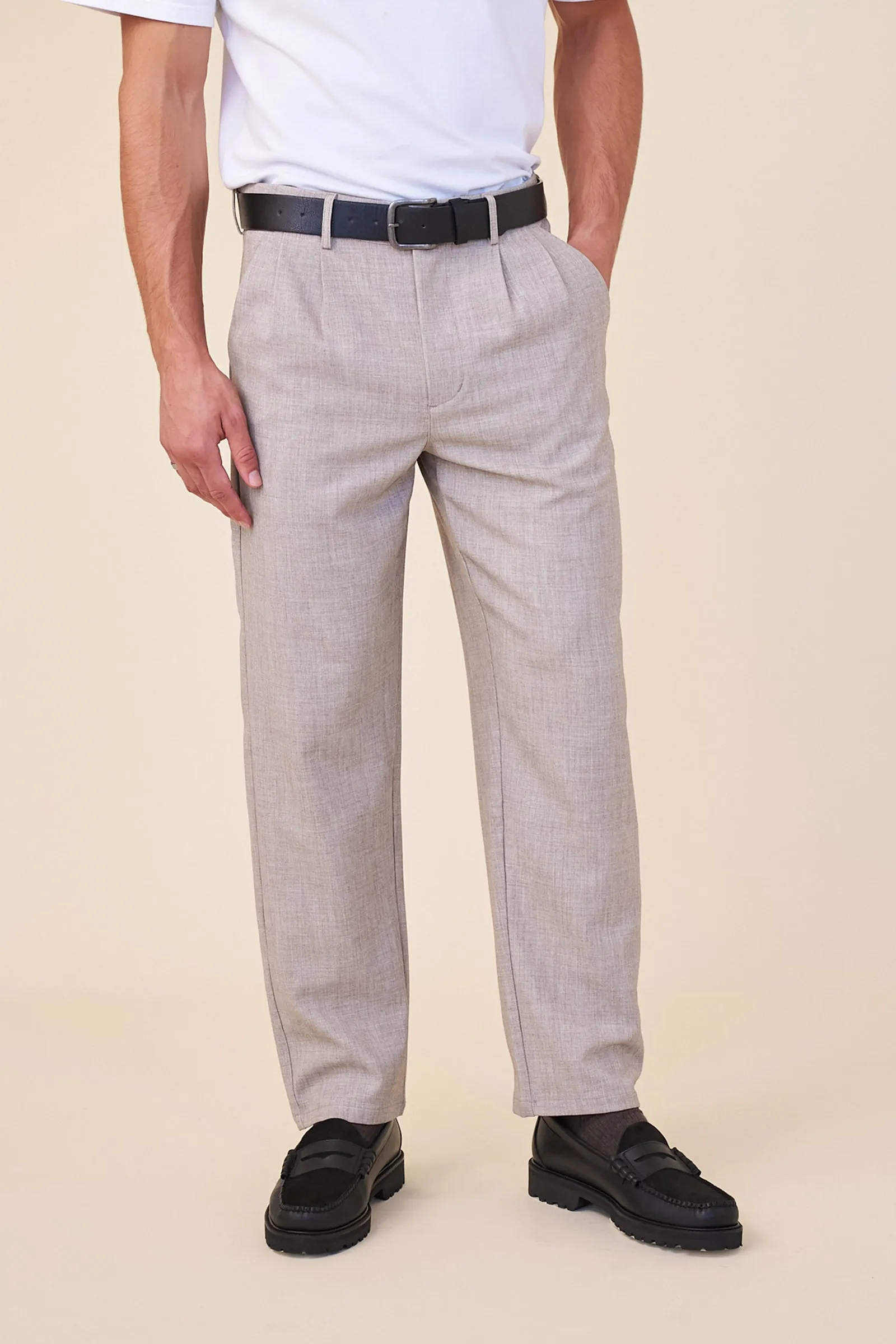 TAPERED DOUBLE PLEAT TROUSER - STONE