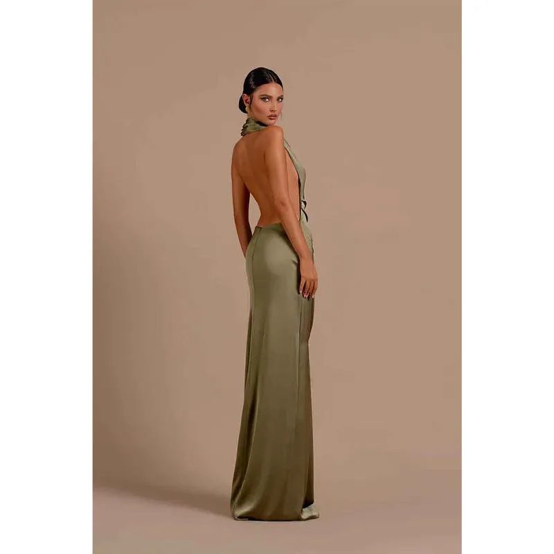 Unique Halter Pleats Backless Long Formal Party Dress